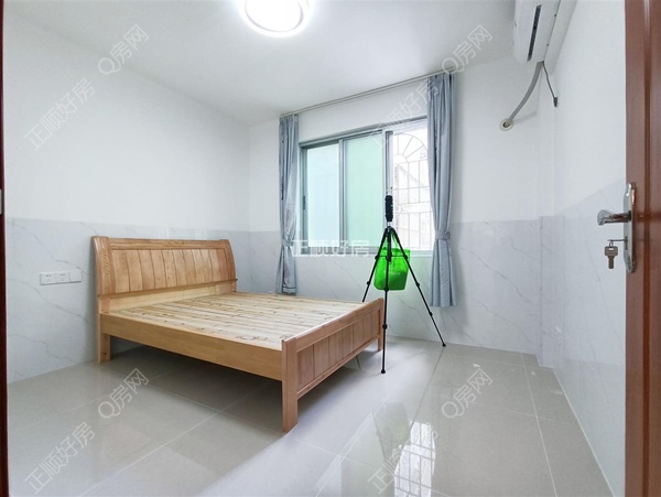 s5719DBBA7AB14EEA973819CA9A242EAC.jpg