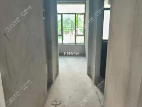 s661FC4B9A4664F90B7FCEABD2065711E.jpg
