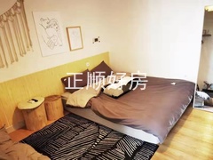 主卧照片参考下 吧！