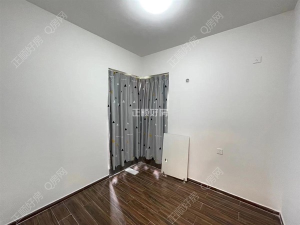 sE42B2250C1CD4E109E1C87AA5ADF29C1.jpg