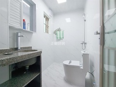sE8AFE43D423443B19E0AB1E009730F6E.jpg