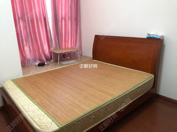 次卧