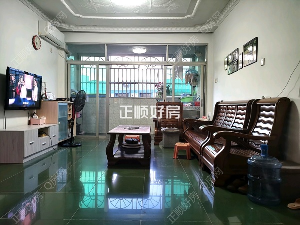 客厅