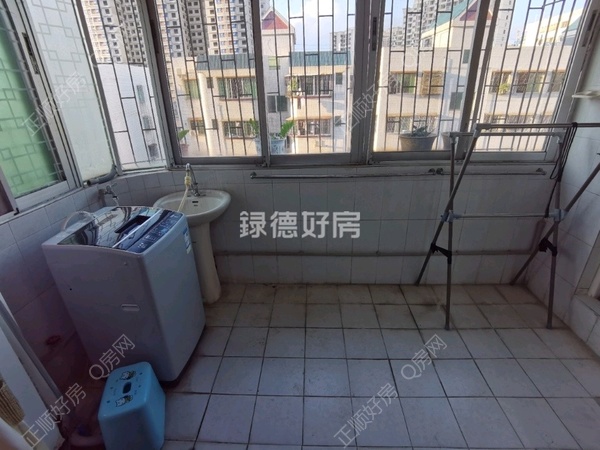 客厅