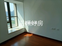 次卧