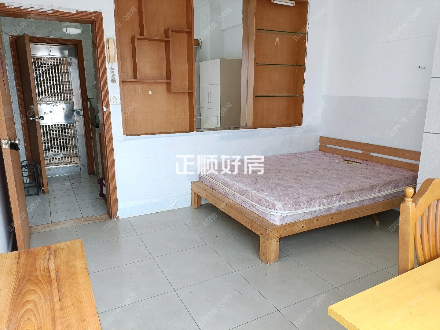 名都大厦单身公寓 小区带阳台 家私电全齐