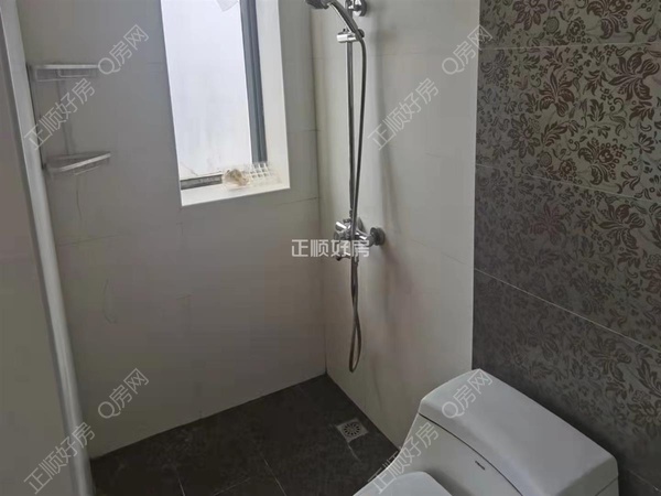 s40E982430597432EA57177CB7E374704.jpg