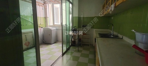s52FAE067876E4FDA90B9AE1A8DE016FF.jpg