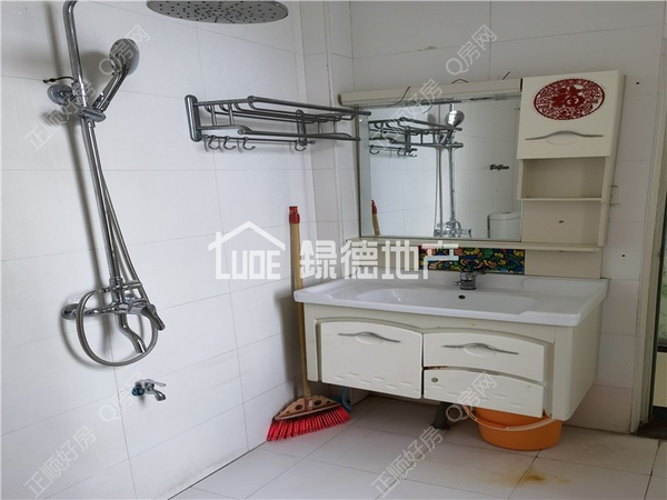 s58E07EFBA84E4778948271FF5ECA4350.jpg