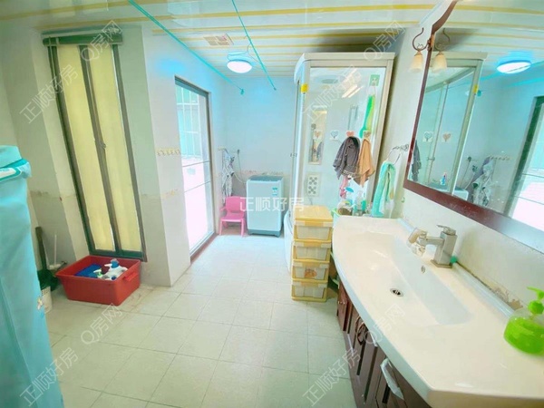 卫生间2楼