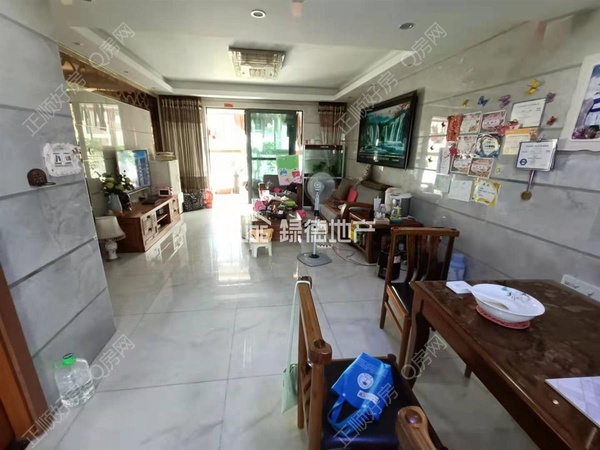 sA1AFA194FEEA4C42BA507A6A7F152AAF.jpg