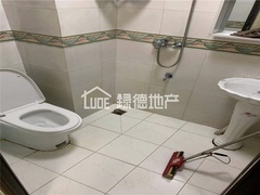 sAF94F883F307477AAD3D989379AB0114.jpg
