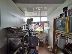 sD895C9B6C2904B9499D0910225BE10A9.jpg