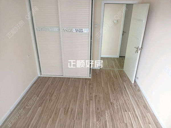 主卧