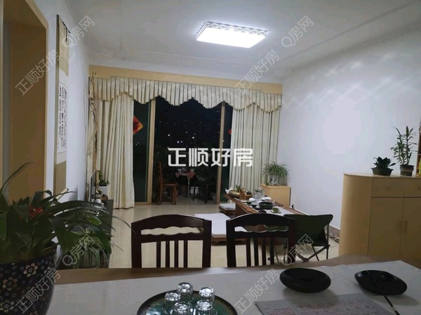 客厅