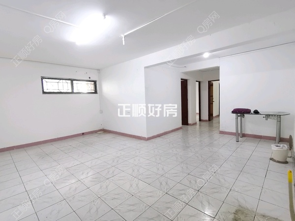 客厅