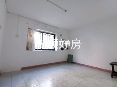 次卧