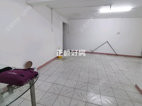 客厅