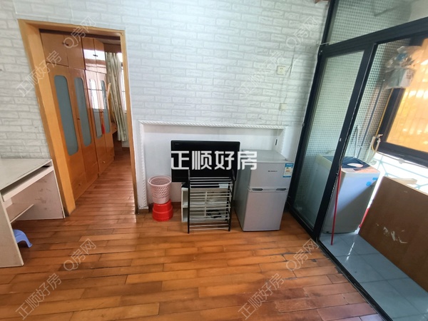 客厅