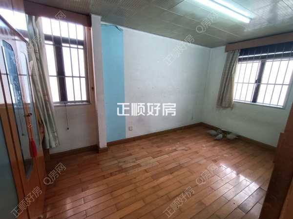客厅