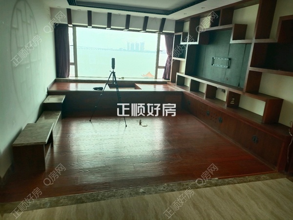 客厅