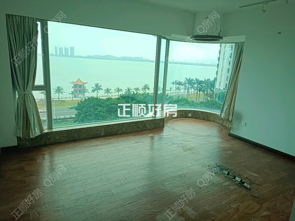 客厅