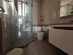 s05591B81320A4CE8BED7F2FB1C9F9BEF.jpg