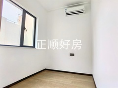 s37B25CCD0CD643389385923759EA4828.jpg