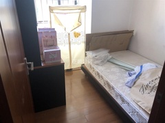 次卧
