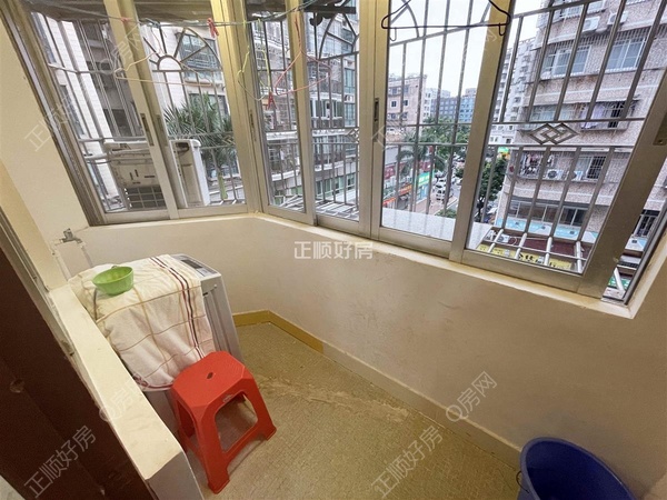 s47EF0352196F4B2ABAB57EAD3D31B0C1.jpg