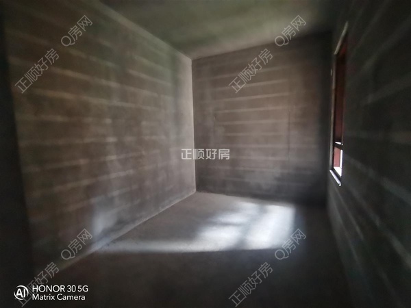 s6F2CBC0F875B4A61B35485675768B0D0.jpg