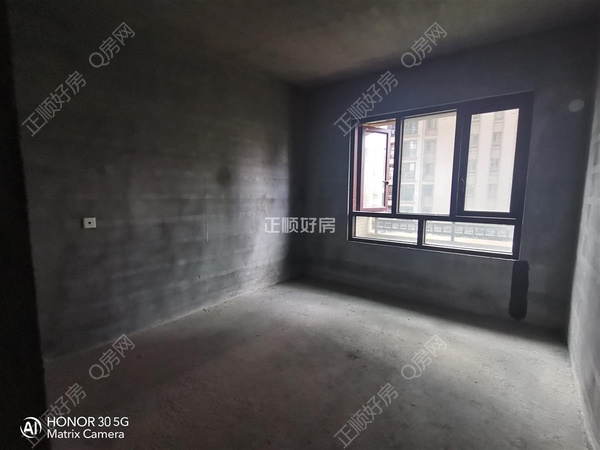 s6FD9B628CB774532ABD97EADF39F122A.jpg