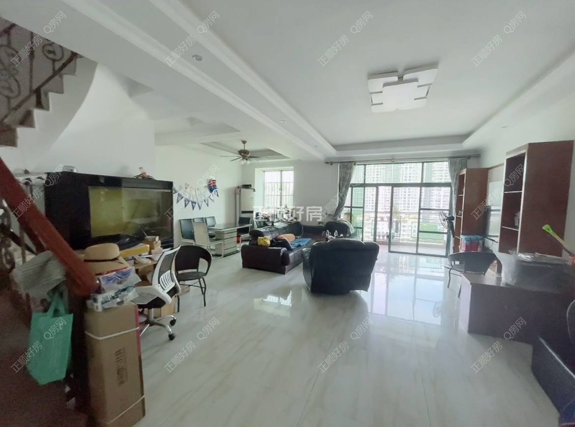 十一中学区 拱北《银石雅园》电梯三层复式，近富华里玖洲道