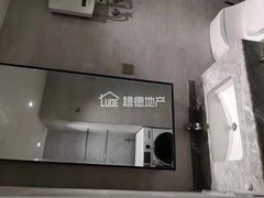 s81EFCFE1EBBB4452AE70F0F4594E65FE.jpg
