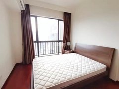 次卧