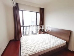 次卧