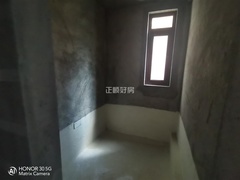 sFA5540A0D3D94DD0BC96FF1A5DF47CD5.jpg