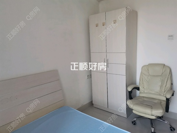 次卧