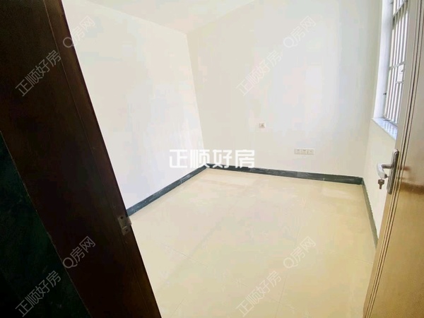 次卧