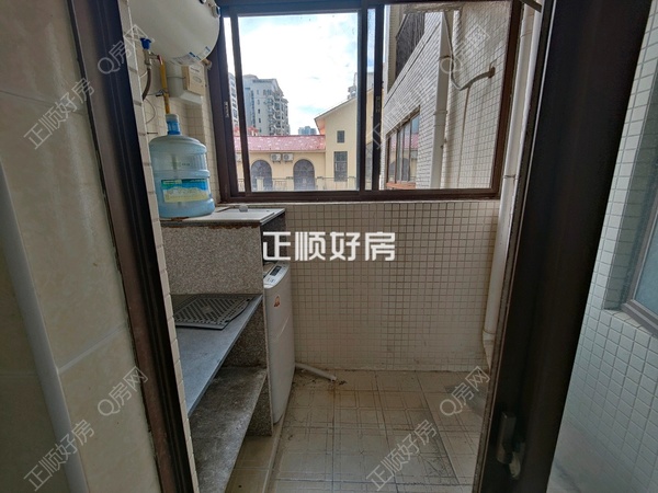 客厅