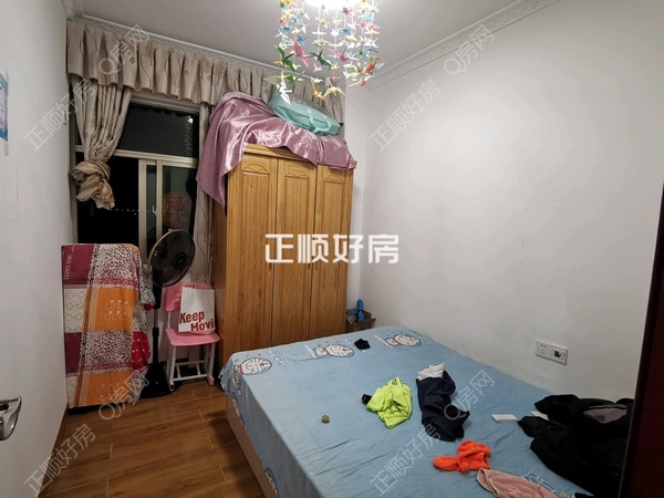 次卧
