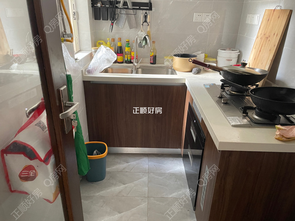 厨房