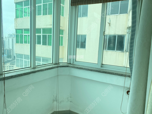 客厅