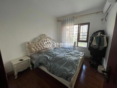 s5772307E756B4B8B90CD4EB9A7680A14.jpg