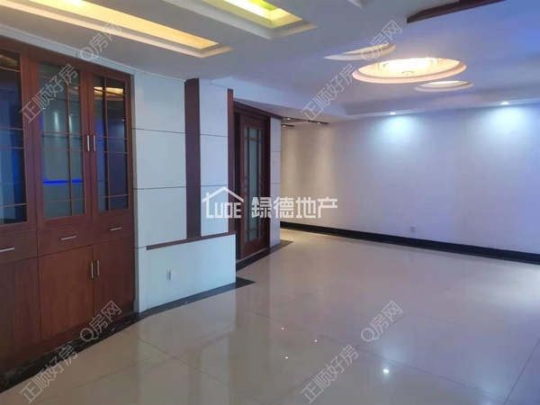 s67E201614DB14E76BDCFEEE0F3B80CA1.jpg