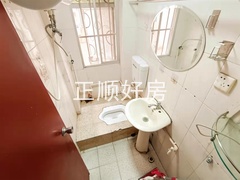 s80968B14FEEF4042AD90263A9CF4818C.jpg