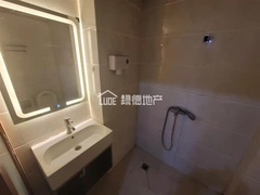 s8FB471E153774A46847B739FABF6C8B0.jpg