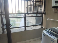 sABF7E21529A7497FA89F7BF03CB4E525.jpg