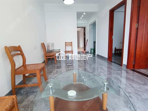 sCB6C8BCCAE16442CA1309198F99D3D17.jpg