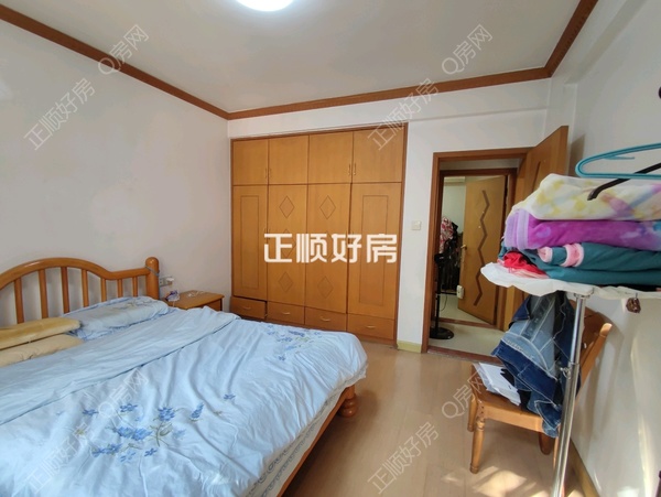 主卧